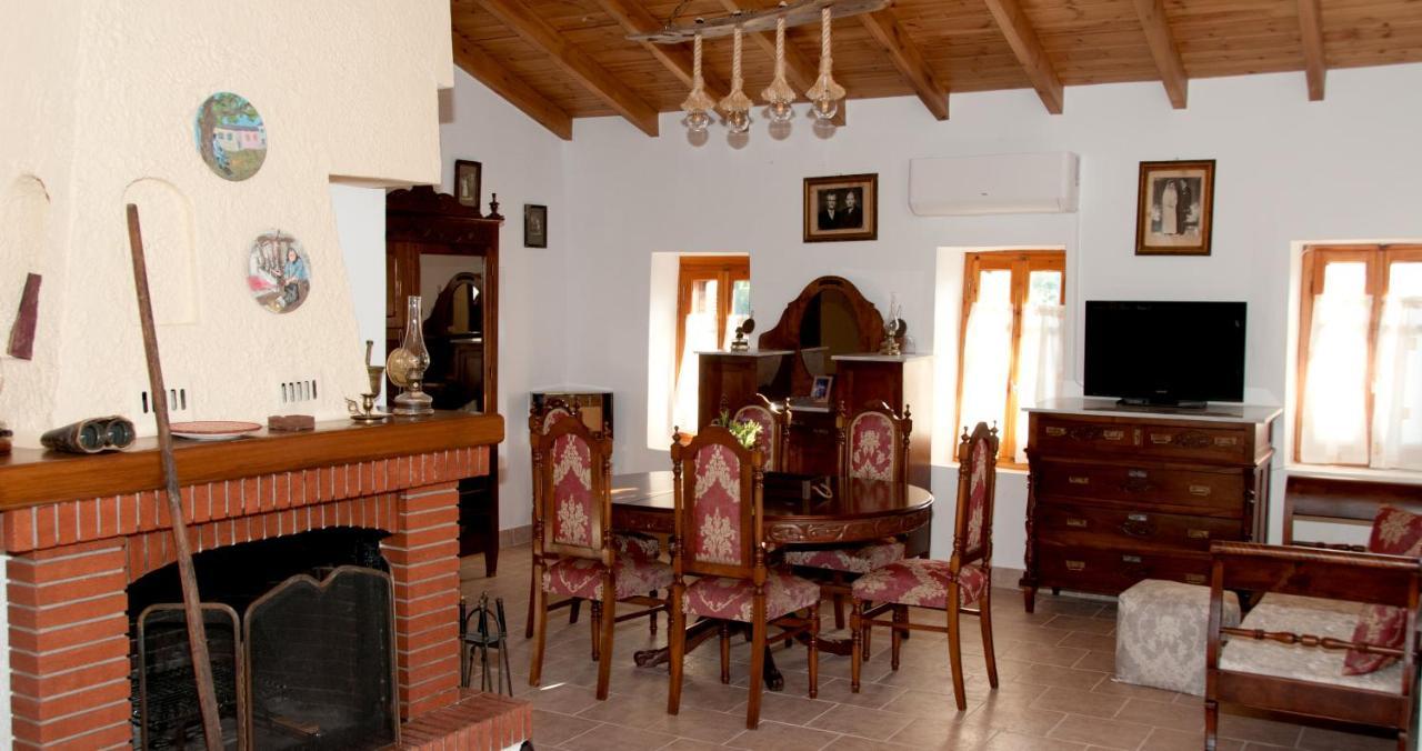 Pyrgos Fassea Kardamyli Villa Exteriör bild